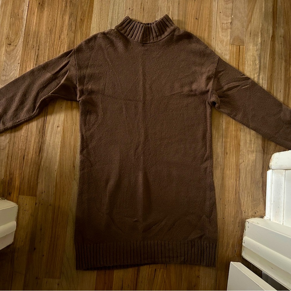 Long BP. Brown Sweater